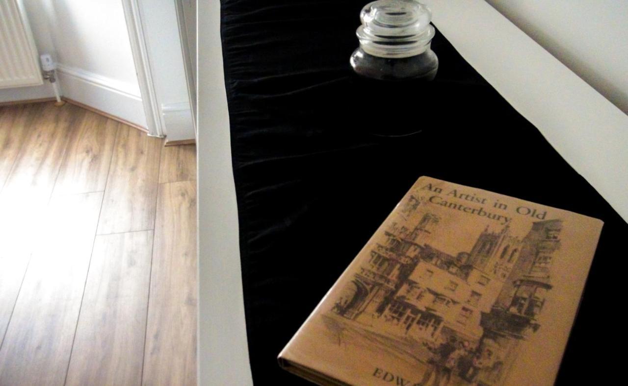 Cosy Central Canterbury - Modern Victorian 外观 照片